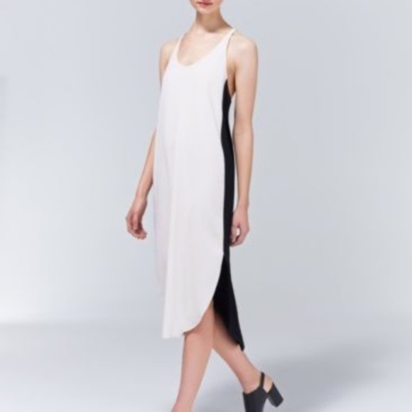 Aritzia Dresses & Skirts - SHORT Aritzia Wilfred Rose Crepe Dress